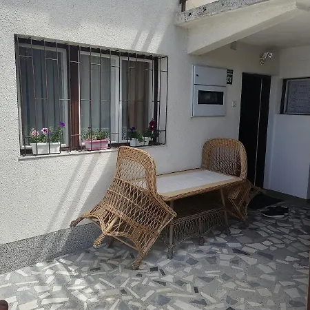Guest house Mujo *